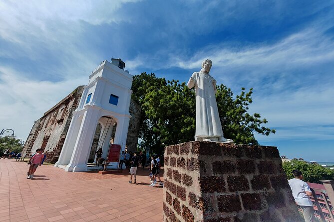 Melaka UNESCO City Guided Walking Tour - Tip Based - Dutch Square sets the historical stage