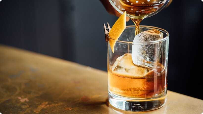 Nomadic Nightfall: Kuching Pub Crawl Adventure - What $75 gets you