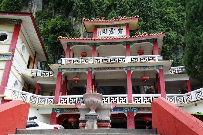 Orang Utan Island and Perak Tong Cave Temple Day Tour from Kuala Lumpur - What the sanctuary feels like in practice