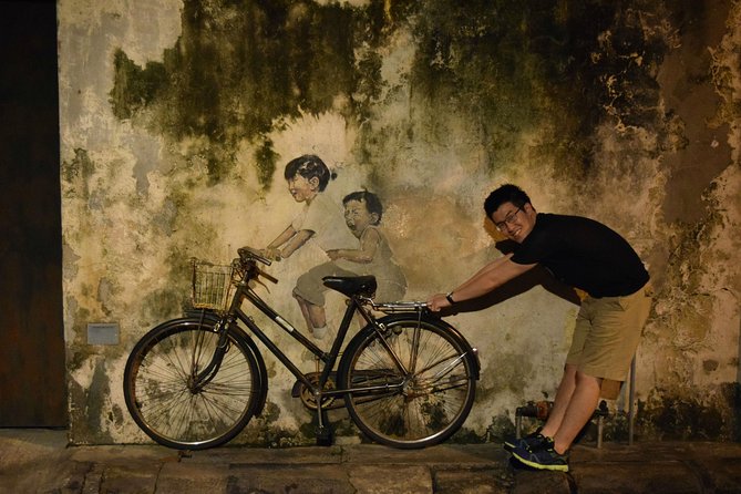 Penang City Private Half Day Tour With Khoo Kongsi & Kek Lok Si - Chew Jetty shows a living waterfront community