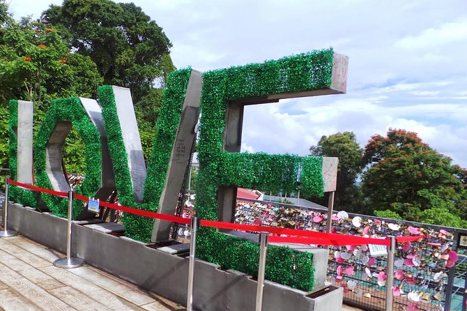 Penang City & Temple Tour with Penang Hill(Fast Lane)& Kek Lok Si - George Town streets and the first taste of Penang