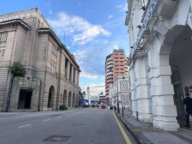 Penang: Exciting Local Half Day Private tour 6-10pax(5Hours) - Building your route around George Town’s old streets