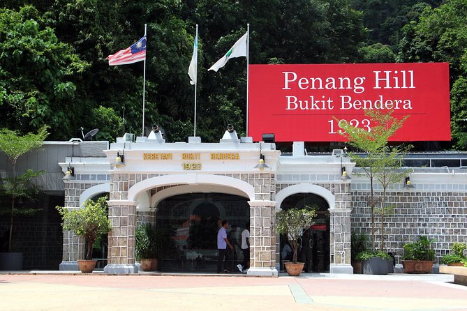 Penang Hill and the Kek Lok Si Temple - What the five-hour schedule really feels like