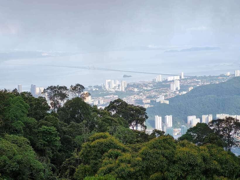 Penang: Kek Lok Si Temple and Penang Hill Guided Tour - The Penang Hill funicular at 833 meters