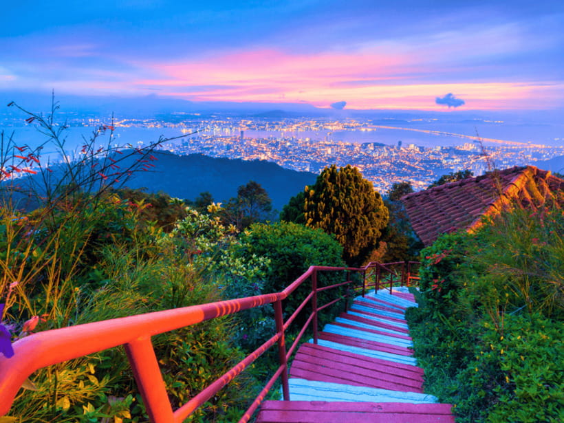 Penang: Kek Lok Si Temple and Penang Hill Guided Tour - Small details that make the outing easier