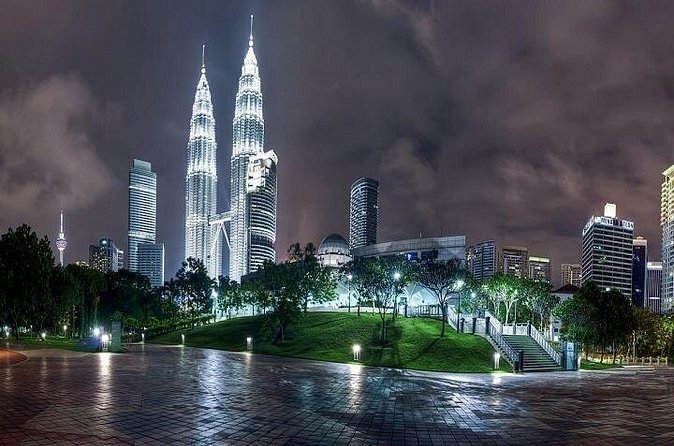 Petronas Twin Tower E-Ticket Including The Skybridge - How the Visit Suits Different Types of Visitors