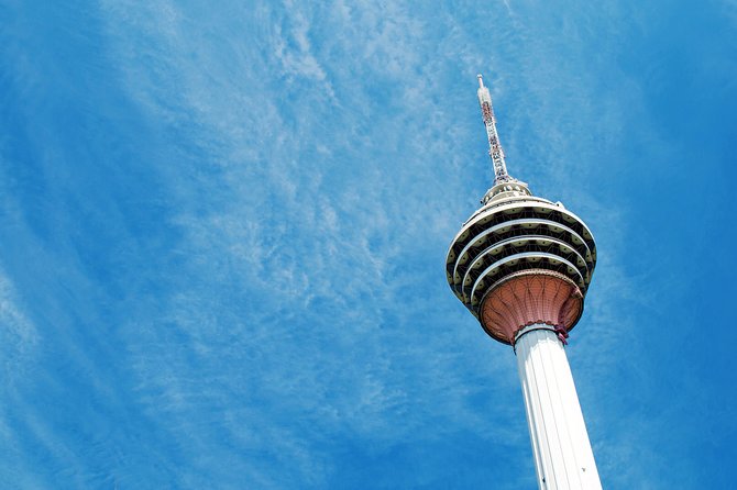 Petronas Twin Tower Tickets & Top Ten Wonder of Kuala Lumpur Tour - Seeing Kuala Lumpur’s civic center at Merdeka Square