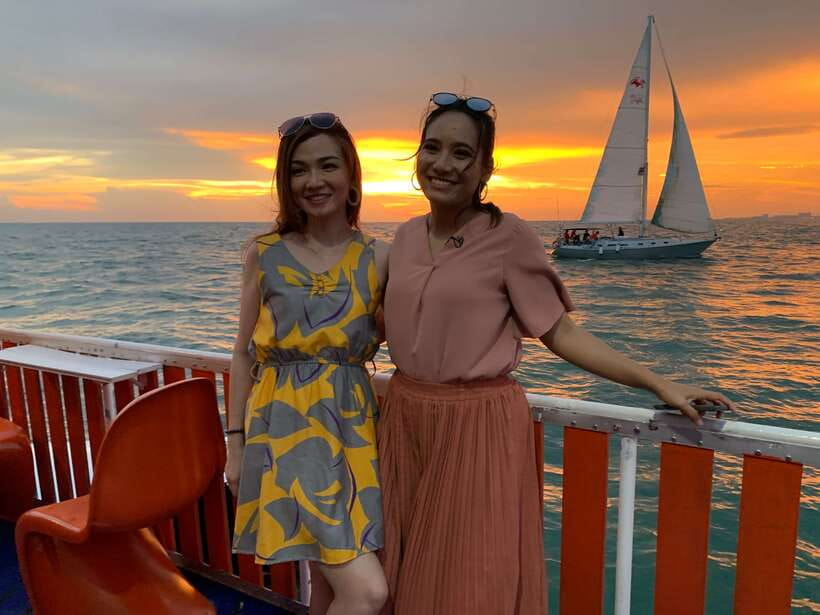 Port Dickson: Breathtaking Dickson Dragon Sunset Cruise - The sunset photo session around 7:00 PM