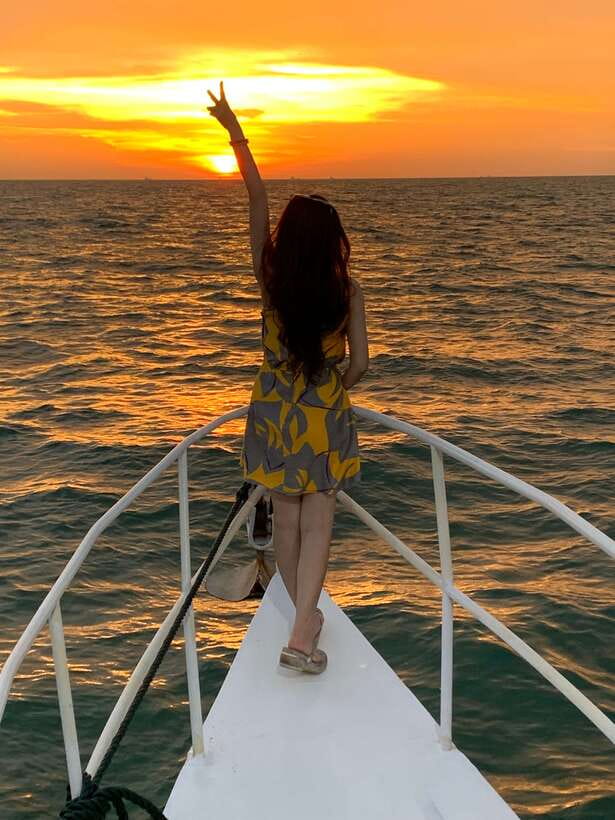 Port Dickson: Breathtaking Dickson Dragon Sunset Cruise - Food, drinks, and what to order