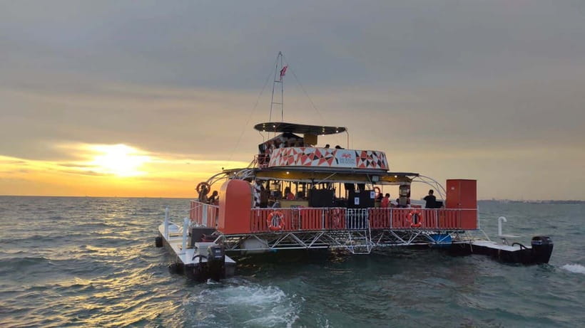 Port Dickson: Dragon Sunset Cruise with Salt Water Jacuzzi - 6:00 pm departure toward Teluk Kemang