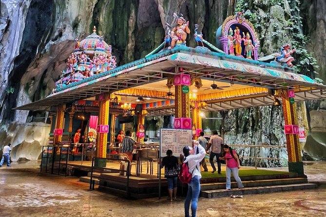 Private Batu Caves, National Mosque & Religious Tour with Lunch - Banana leaf lunch makes the short tour feel complete