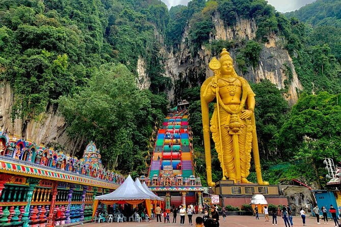 Private Batu Caves & Petronas Twin Tower Tickets With Lunch <em>26</em> – Key points to know before booking’ /></p>
<ul>
<li><strong>The 272 steps at Batu Caves</strong> are the day’s clearest physical challenge, with Hindu shrines inside the limestone caves.</li>
<li><strong>The tour is private</strong>, so only your own group participates in the vehicle and sightseeing.</li>
<li><strong>A local lunch at Central Market</strong> is built into the schedule, though you should confirm exactly what the meal includes.</li>
<li><strong>Batik and pewter workshops</strong> add useful cultural context and give you a look at two Malaysian crafts.</li>
<li><strong>Petronas tickets are part of the plan</strong>, but last-minute bookings may receive KL Tower tickets instead.</li>
<li><strong>Pickup, an air-conditioned vehicle, and private transport</strong> make this a practical choice for a first day in Kuala Lumpur.</li>
</ul>
<h2>Two Kuala Lumpur icons in one half-day</h2>
<p><img width="669" height="446" decoding="async" src=
