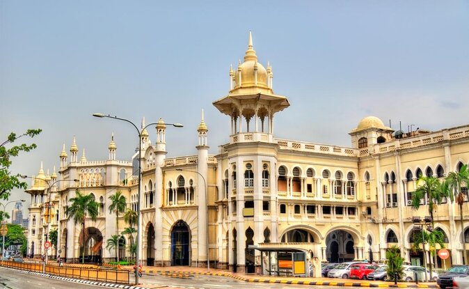 Private Full Day Kuala Lumpur City Tour with the Batu Caves - Petronas Towers, the palace, and Merdeka Square