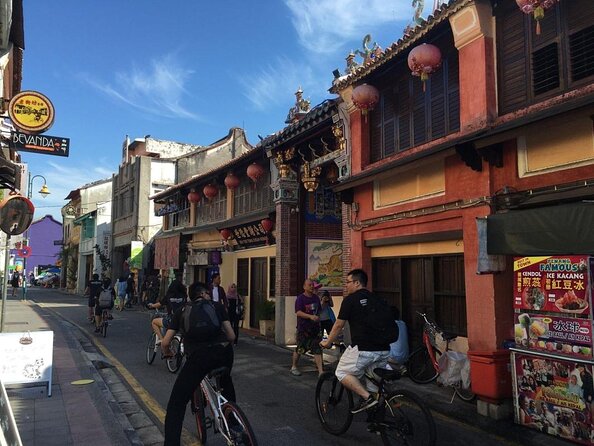 Private George Town UNESCO Heritage Walking Tour - Chew Jetty: starting beside the water