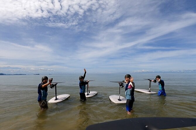 Private Guided E-Foil Experience in Tanjung Aru Beach - Your one-hour lesson, from shore to first flight