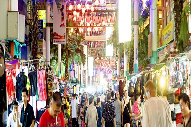 Private Half-Day Batu Caves and Cutural Tour in Kuala Lumpur - Chinatown for a short taste of city life