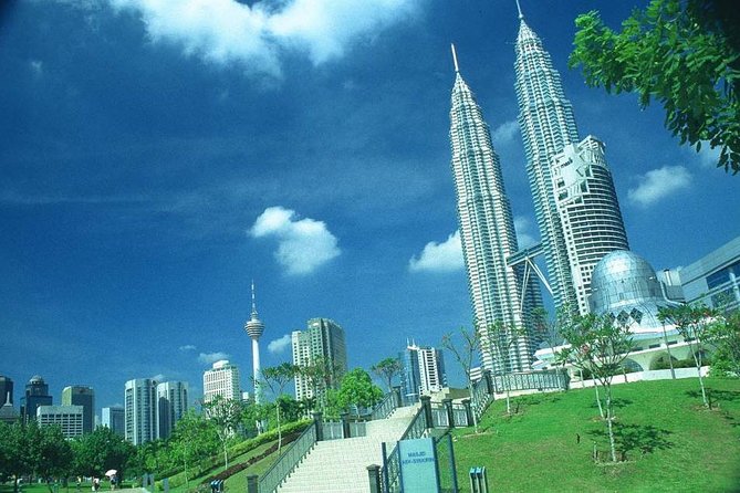 Private Half-Day Kuala Lumpur City Exploration Tour - National Monument and Malaysia’s wartime memory
