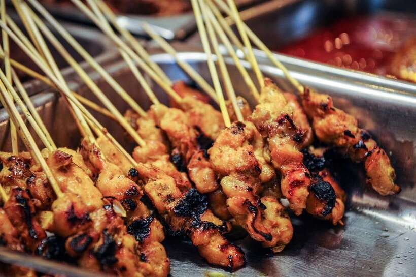 Private Half Day Penang Tasty Local Street Food Tour - Four or five stops through Penang’s back lanes