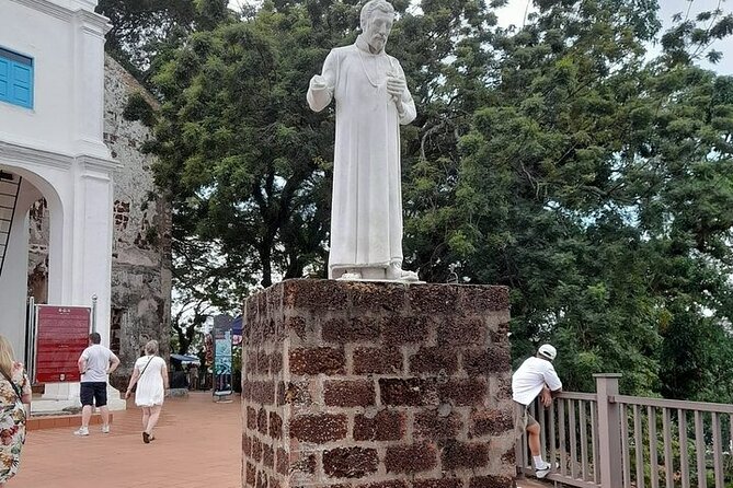 Private Malacca Day Tour from Kuala Lumpur - Bukit China and the Malay house