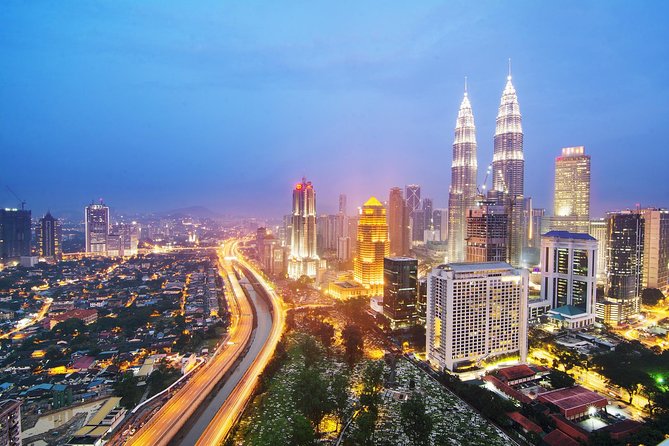 Private Night Tour: Petronas Twin Tower And Shopping - A 4 pm start gives you three versions of Kuala Lumpur