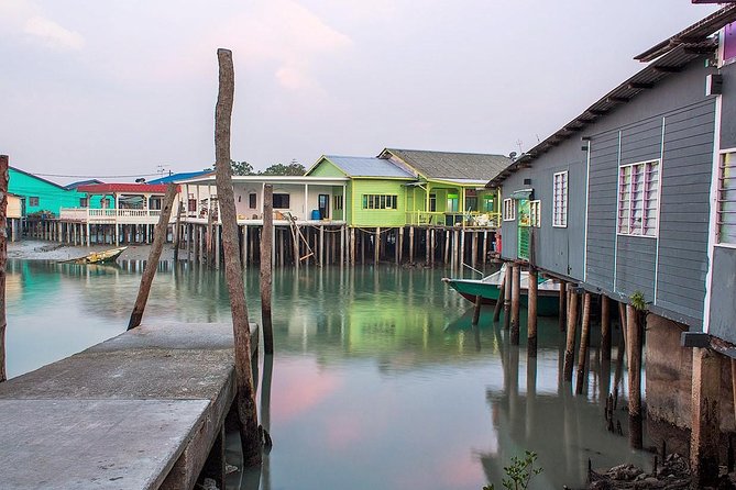 Private Tour: Crab Island Sightseeing Boat Ride and Seafood Lunch - Timing, food, and practical planning