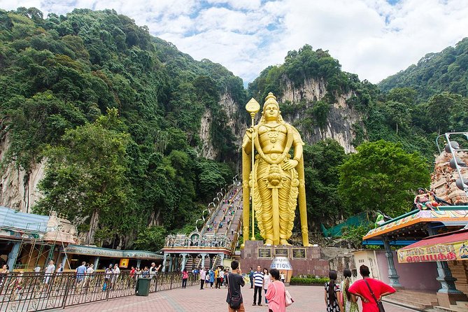 Private Tour with Local Host : Genting Highlands Day Tour enroute Batu Caves - Batu Caves and the 272-step climb