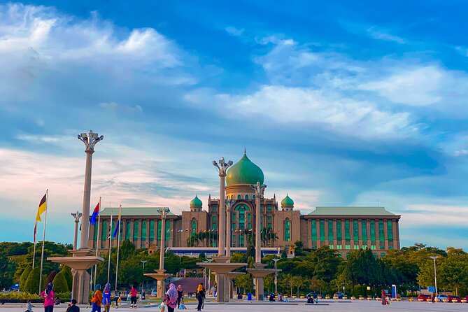 Putrajaya Half Day Tour with Pink Mosque & River Cruise(SIC) - The lake cruise at Putrajaya Lake Club