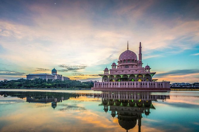 Putrajaya Tour with Traditional Boat Cruise & Pink Mosque (Private) - Key points to know before booking