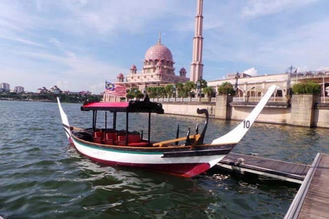 Putrajaya Tour with Traditional Boat Cruise & Pink Mosque (Private) - A quick look at the government district