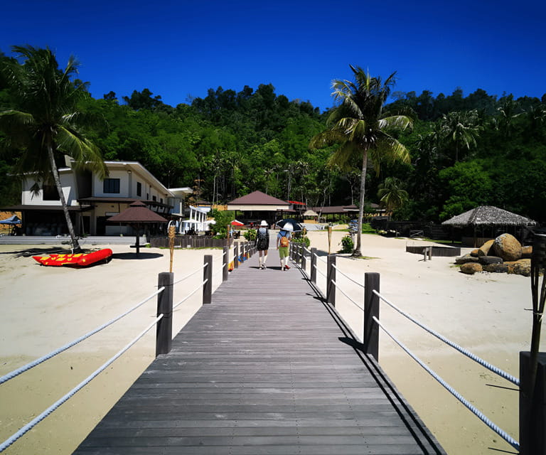 Sabah: Dreamer Island Snorkeling Day Tour Ticket - Arriving at Dreamer Island Resort