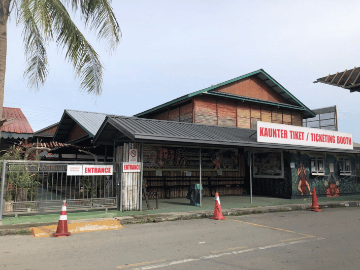 Sabah : Koisaan Cultural Village - What the longhouses tell you