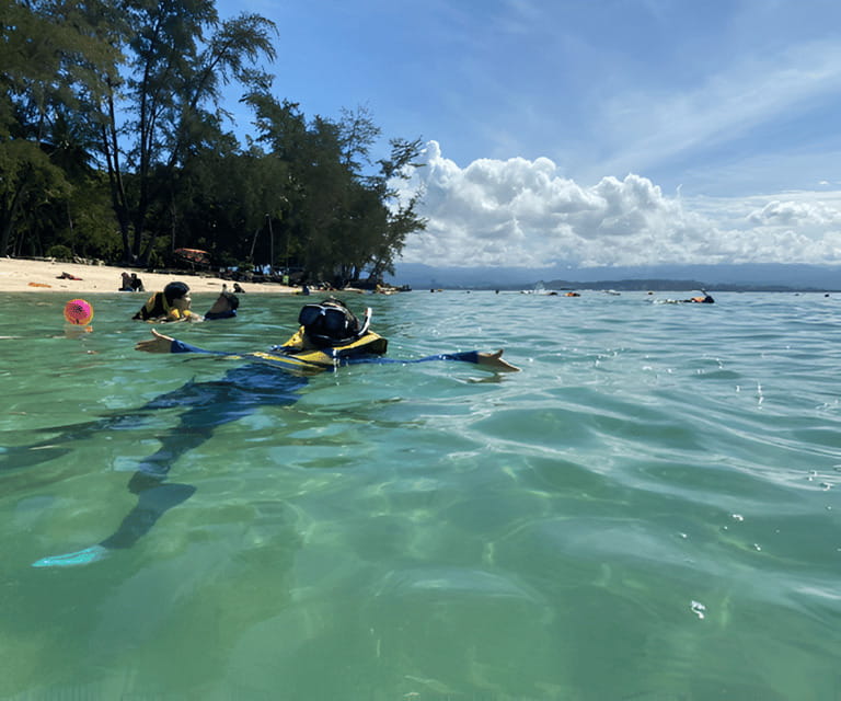 Sabah: Manukan and Sapi Islands Excursion Ticket - Leaving Kota Kinabalu for two island beaches
