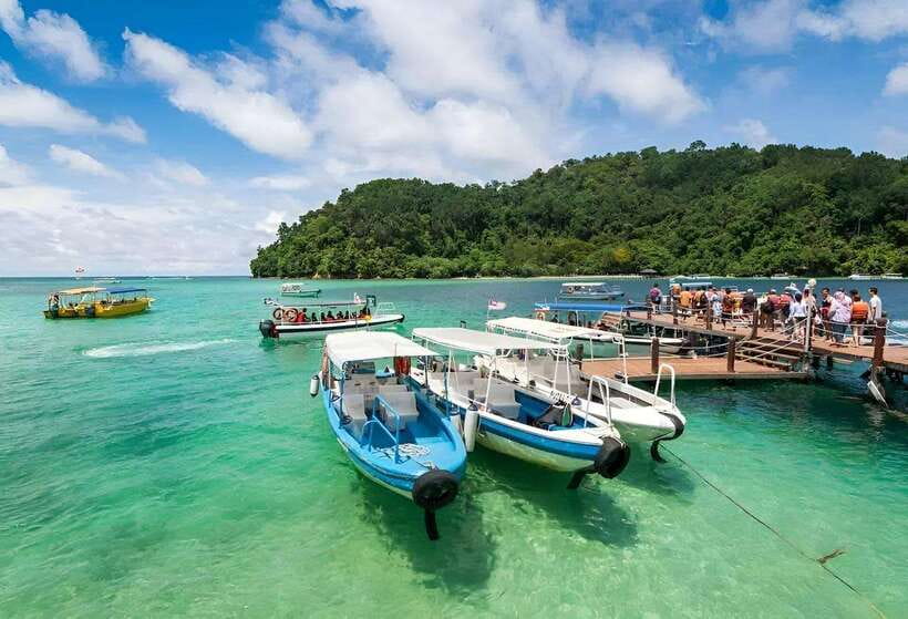 Sabah: Manukan and Sapi Islands Excursion Ticket - Lunch at the islands, with a midday pause