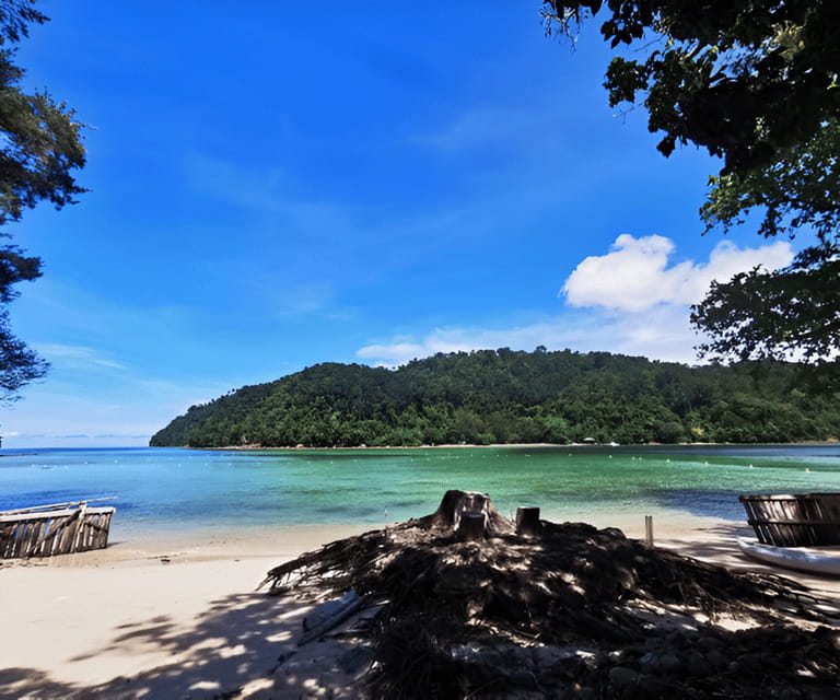 Sabah: Manukan and Sapi Islands Excursion Ticket - Manukan Island: the first long beach stop