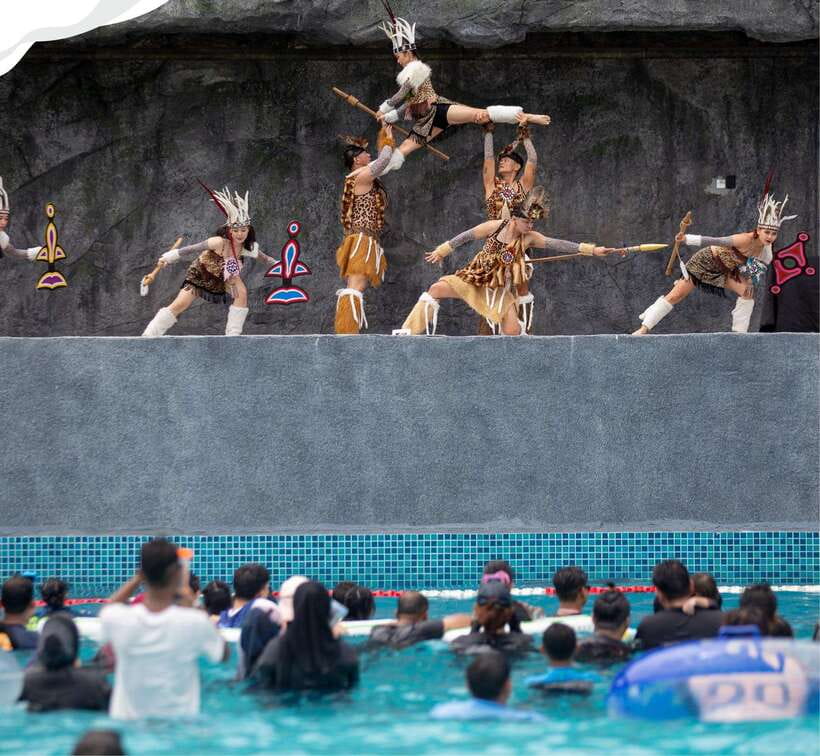 Selangor: SplashMania at Gamuda Cove - Lazy rivers and wave pools slow the pace