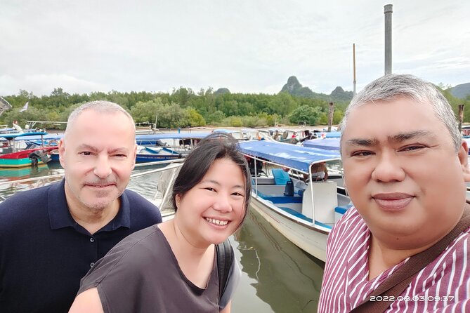 Sharing Half Day Kilim Geoforest Park Mangrove Boat Tour - Hotel pickup and the start at the boat jetty
