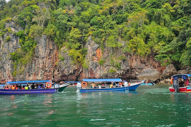 Sharing Half Day Mangrove Boat Tour With Lunch in Langkawi - Bat Cave needs a flashlight