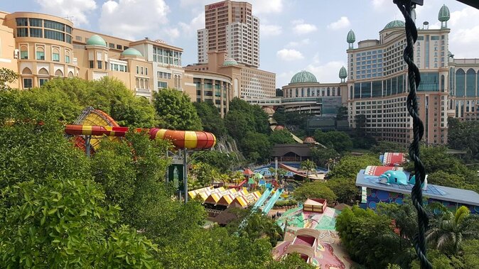 Sunway lagoon Theme Park - Sunway Lagoon packs five kinds of day out into one stop