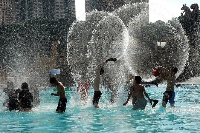 Sunway Lagoon Theme Park Day Trip from Kuala Lumpur - Petronas Twin Towers Photo Stop