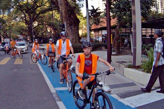 The Best of Kuala Lumpur Sunset and Night tour - Five minutes in the KL Forest Eco Park