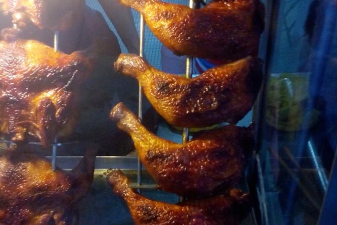 Yummy Yummy Street Food Tasting + Night City Tour(Private Guided) - Meeting your guide at 6:00 pm